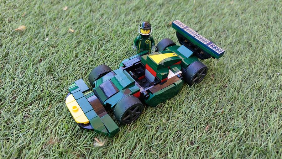Senna Lotusa :)