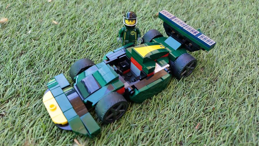 Senna Lotusa :)