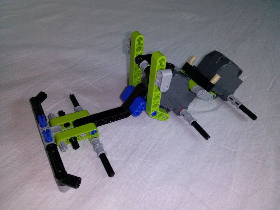 LEGO Versenykamion