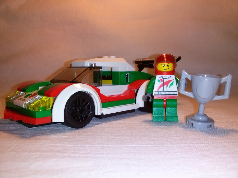 LEGO Versenyautó