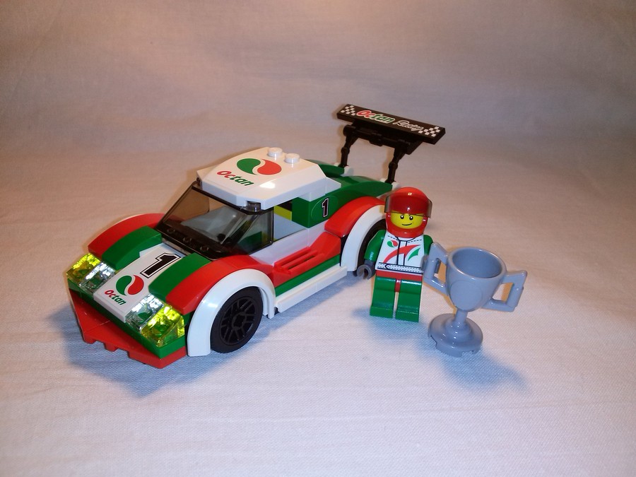 LEGO Versenyautó