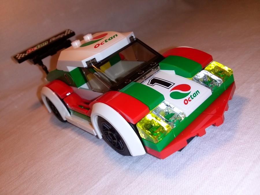LEGO Versenyautó