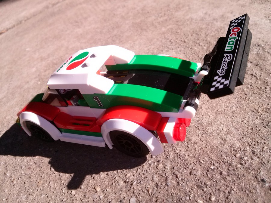 LEGO Versenyautó