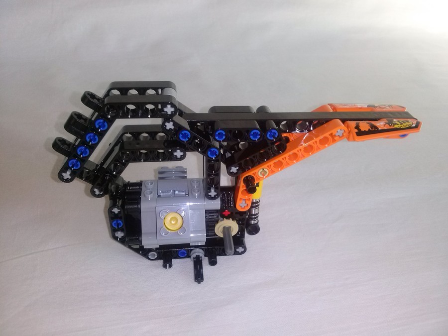 LEGO Krosszmotor