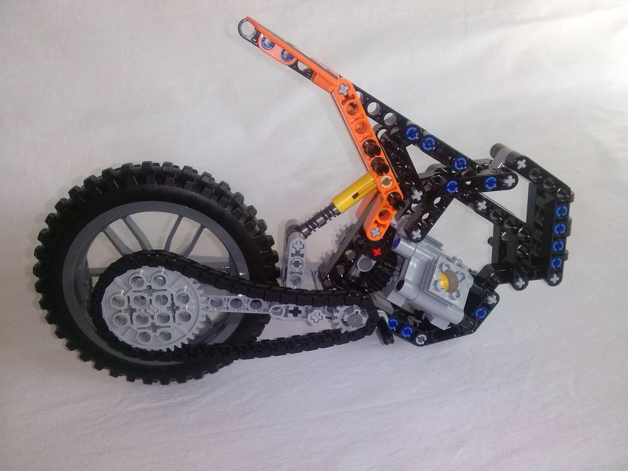 LEGO Krosszmotor