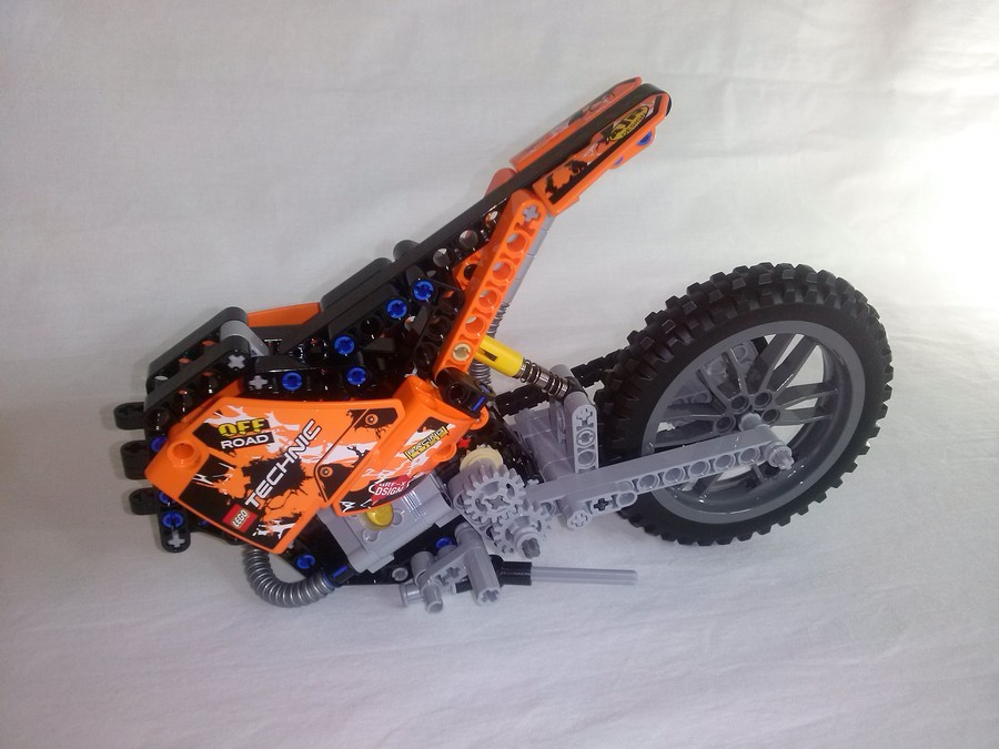 LEGO Krosszmotor