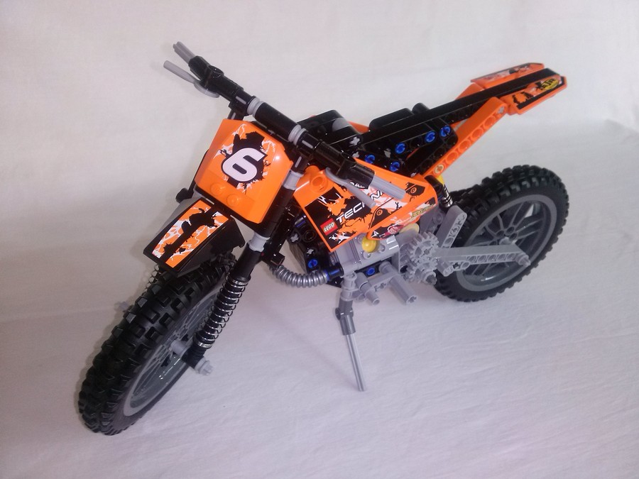 LEGO Krosszmotor