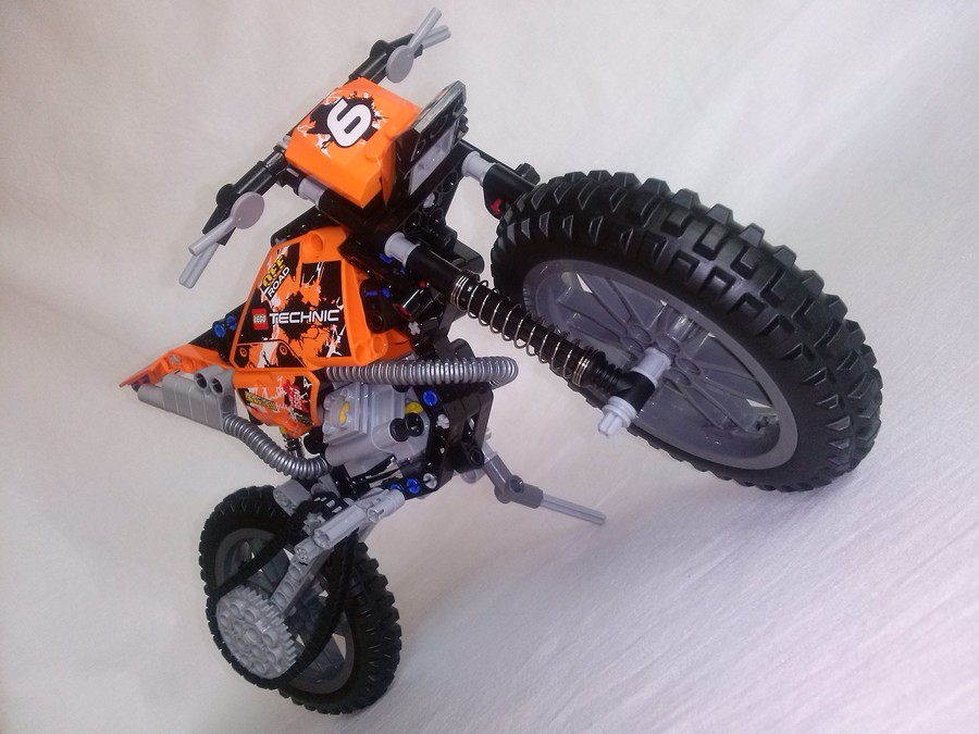 LEGO Krosszmotor