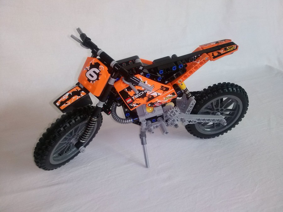 LEGO Krosszmotor