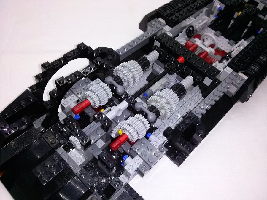 LEGO 7784 Batmobile