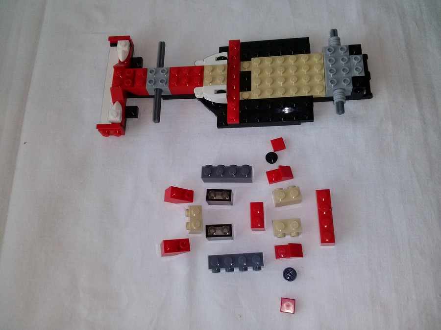 LEGO 31024 Formula 1 versenyautó