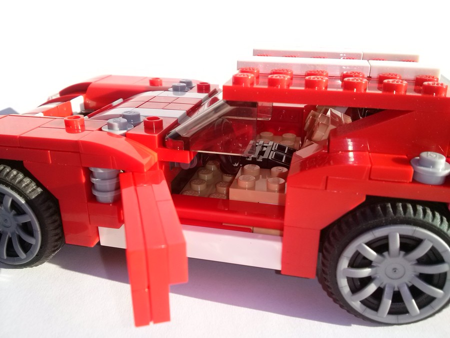LEGO Renovo Coupe
