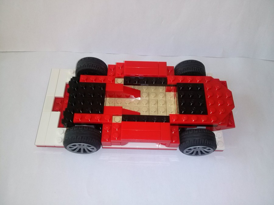 LEGO 24 órás versenyautó