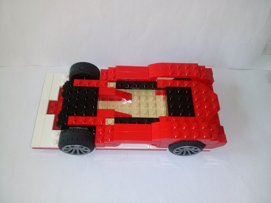 LEGO 24 órás versenyautó