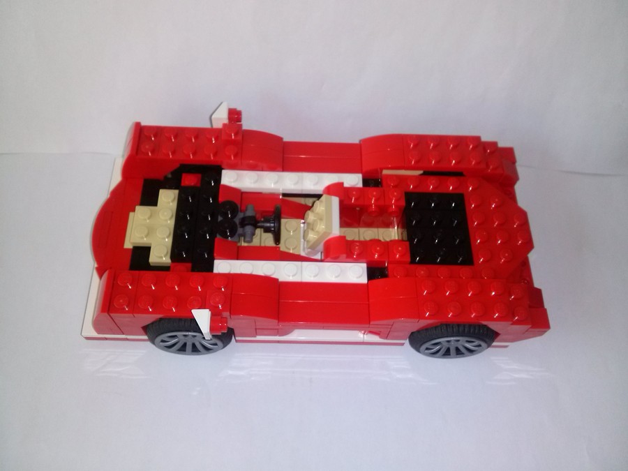 LEGO 24 órás versenyautó