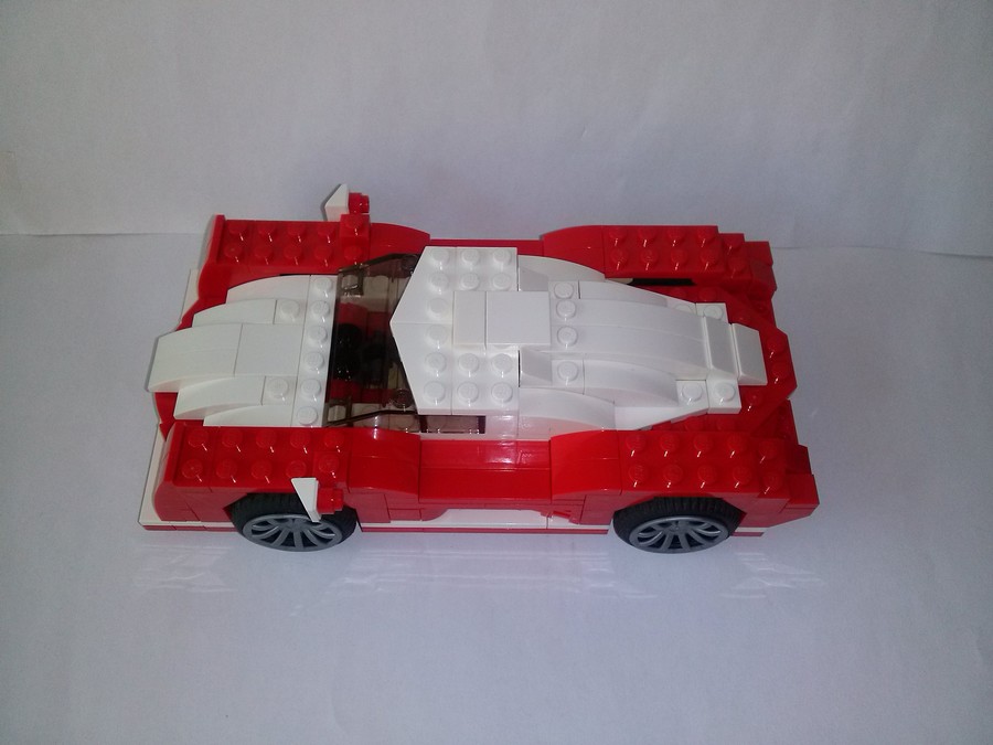 LEGO 24 órás versenyautó