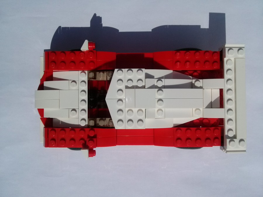 LEGO 24 órás versenyautó