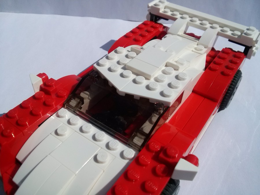 LEGO 24 órás versenyautó