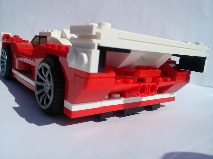 LEGO 24 órás versenyautó