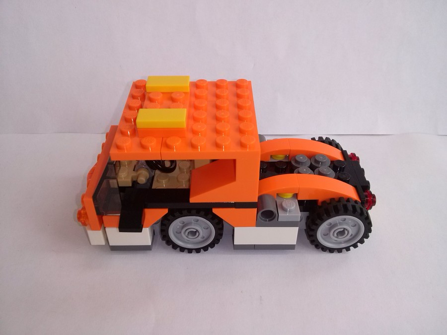 LEGO 31017 Repülőgép vontató