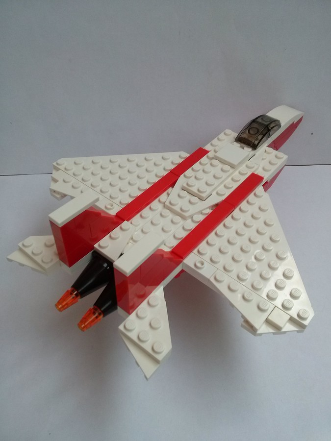 LEGO F15