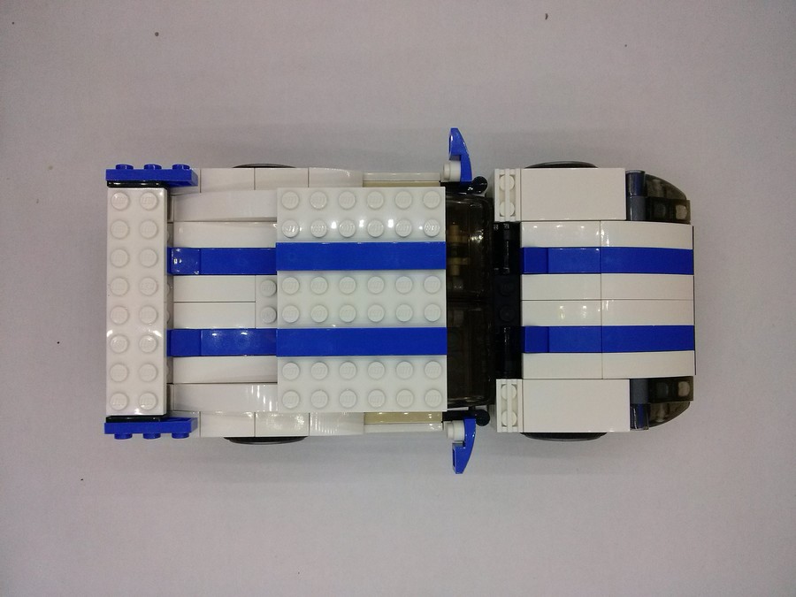 LEGO CREATOR autó