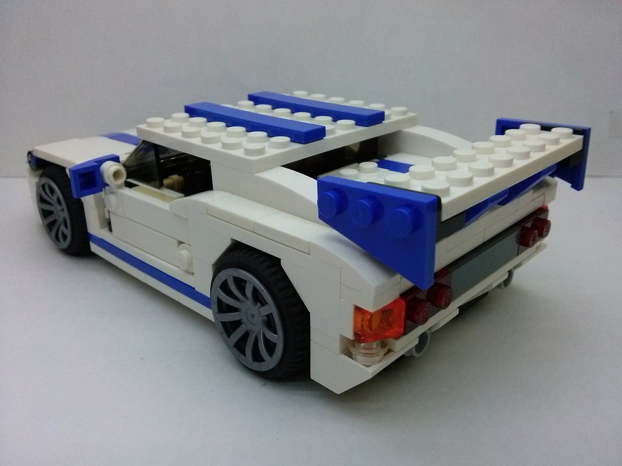 LEGO CREATOR autó