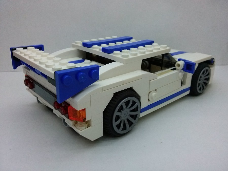 LEGO CREATOR autó