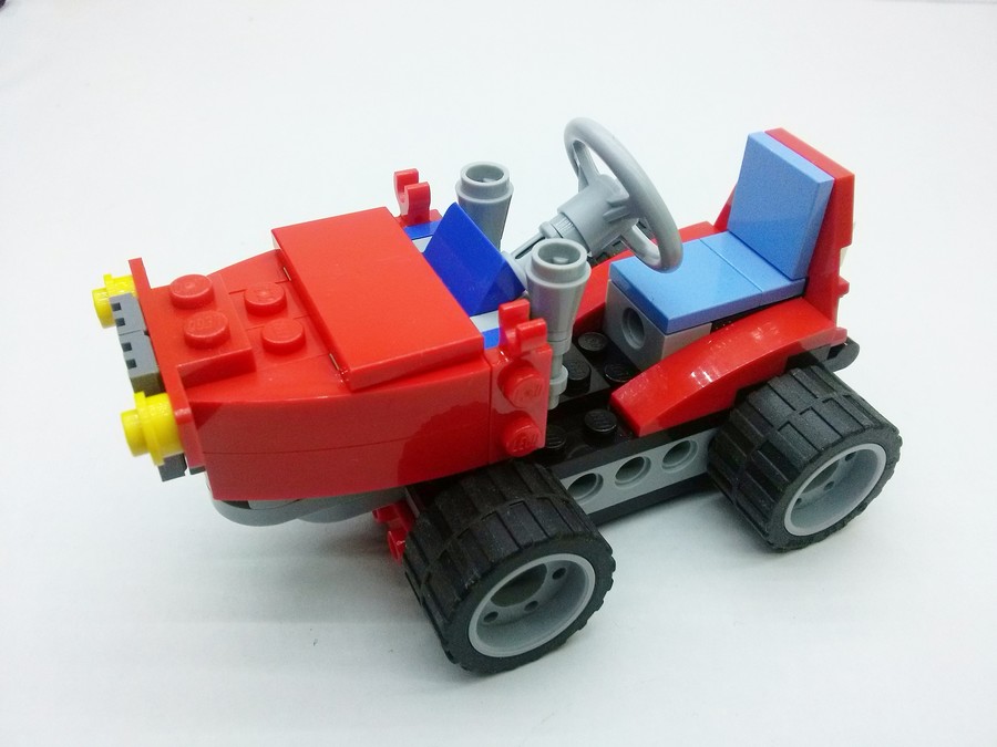 LEGO 31030 Kerti traktor