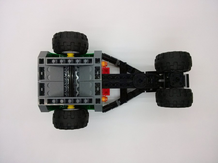 LEGO 31037 Robi kerti traktor