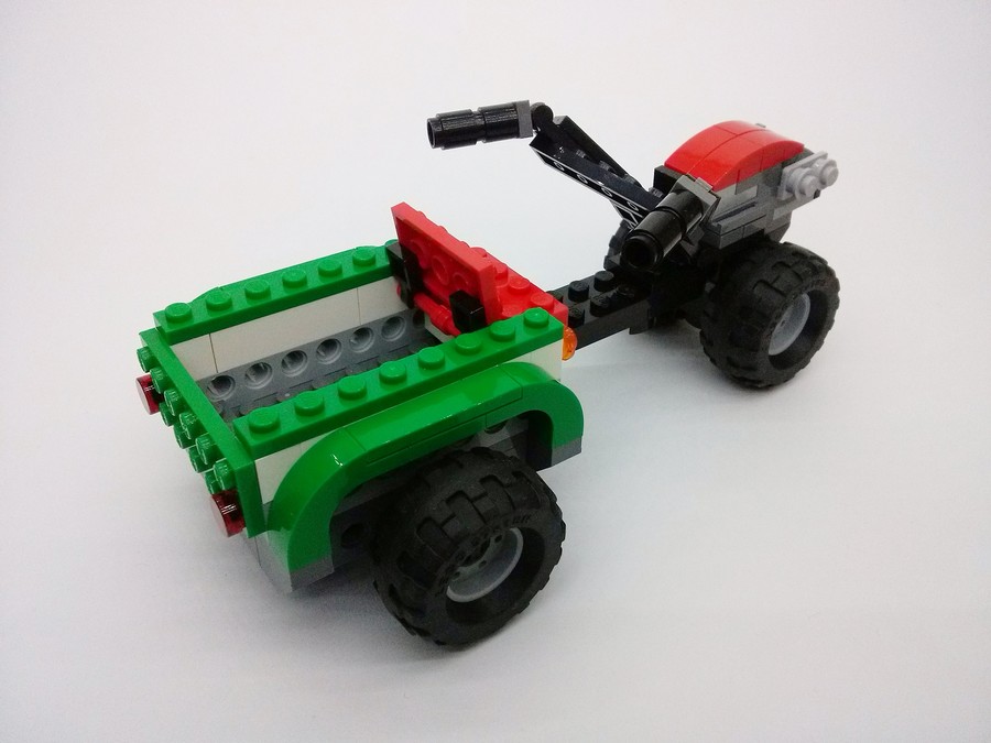 LEGO 31037 Robi kerti traktor