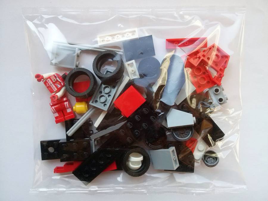 LEGO 75879 Scuderia Ferrari SF16-H