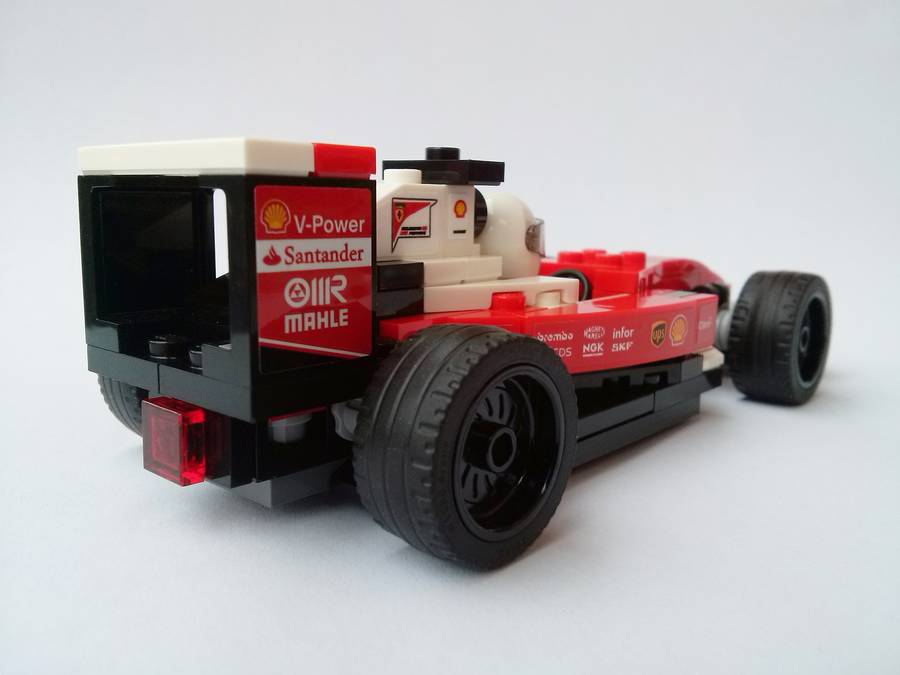 LEGO 75879 Scuderia Ferrari SF16-H