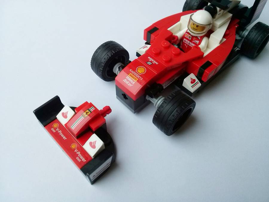 LEGO 75879 Scuderia Ferrari SF16-H