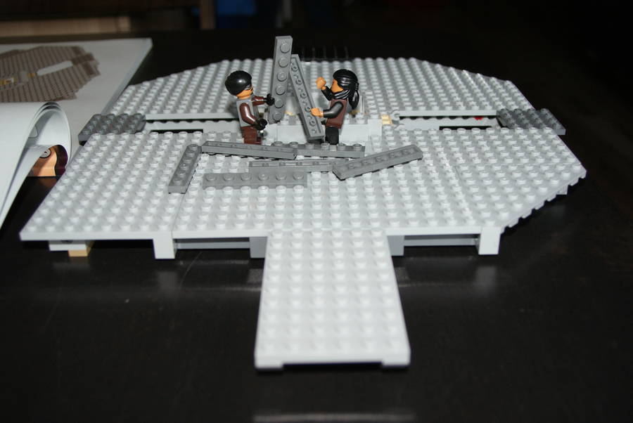 75105 Millennium Falcon