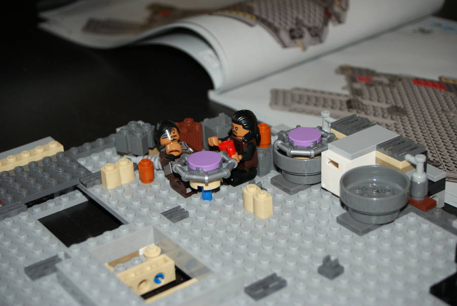 75105 Millennium Falcon