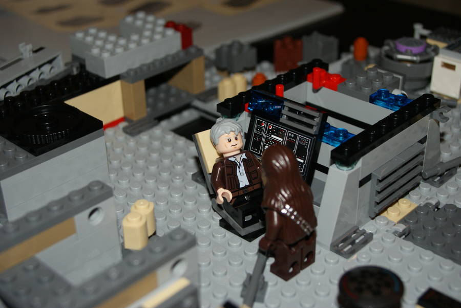 75105 Millennium Falcon