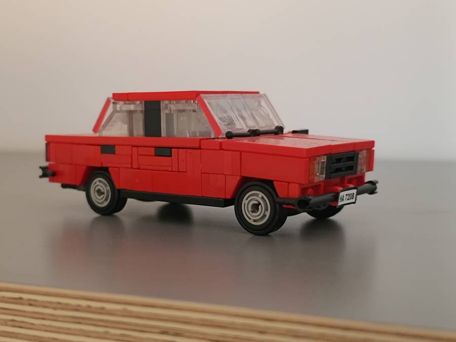 Régi járművek: Lada, Wartburg és Nagypolski 