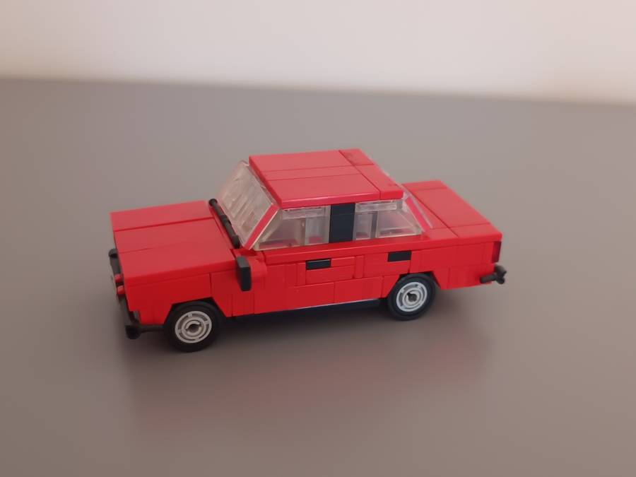 Régi járművek: Lada, Wartburg és Nagypolski 