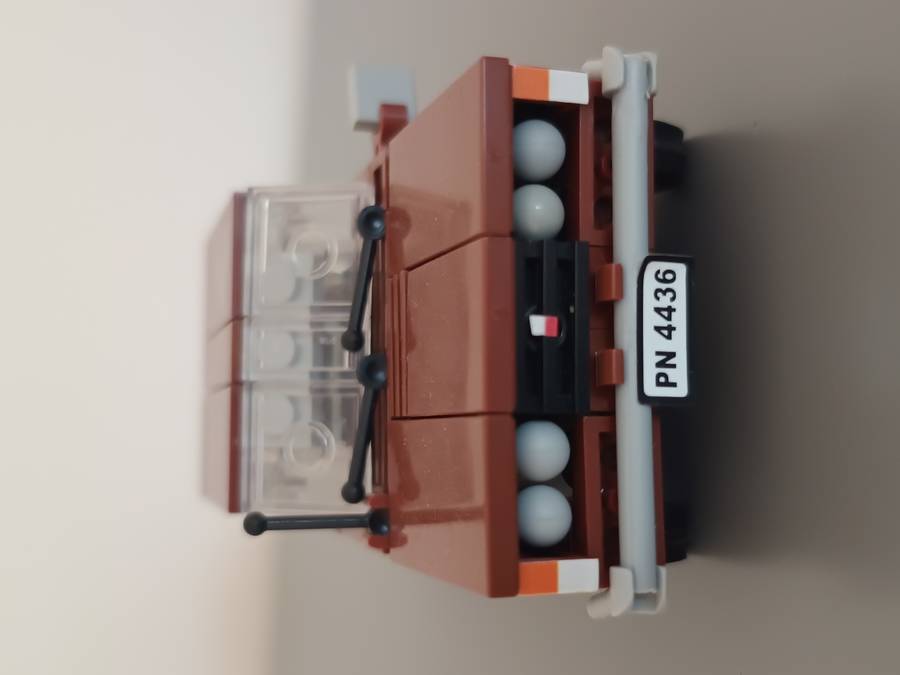Régi járművek: Lada, Wartburg és Nagypolski 
