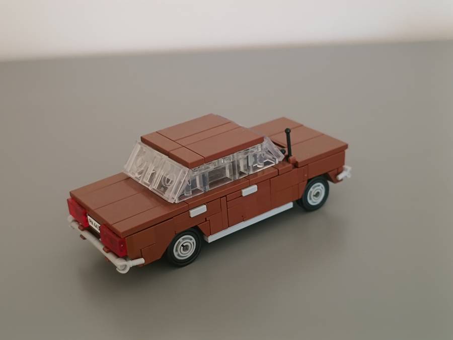 Régi járművek: Lada, Wartburg és Nagypolski 