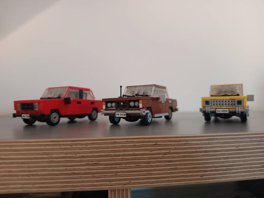 Régi járművek: Lada, Wartburg és Nagypolski 