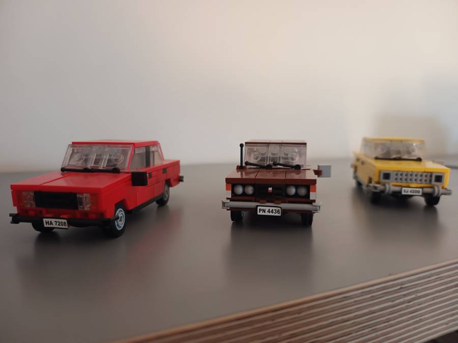 Régi járművek: Lada, Wartburg és Nagypolski 