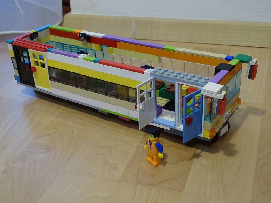 Új busz