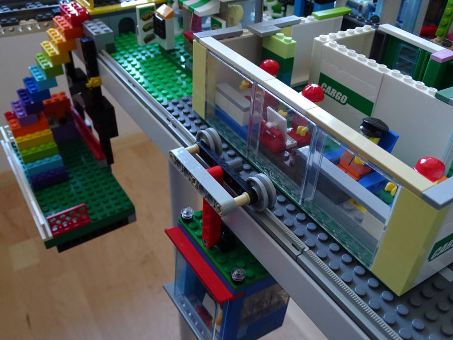 Kötött pálya 13. Függővasút