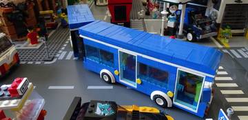 Visszatért a csúcsforgalom - Működő csuklós busz Mókival☺