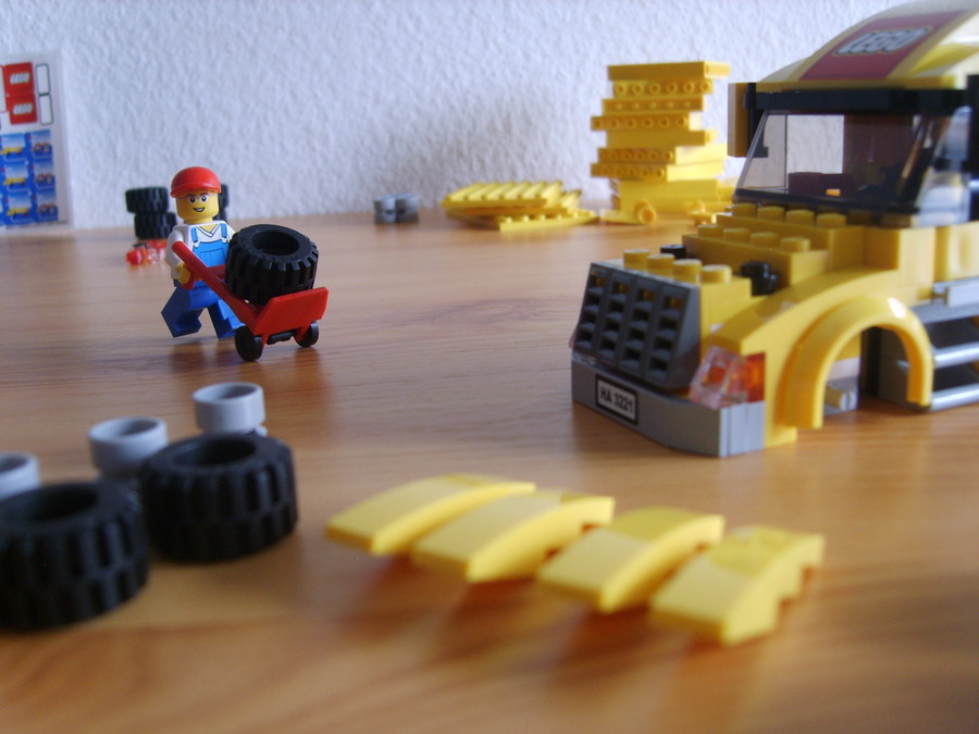 A Nagy Sárga LEGO Kamion
