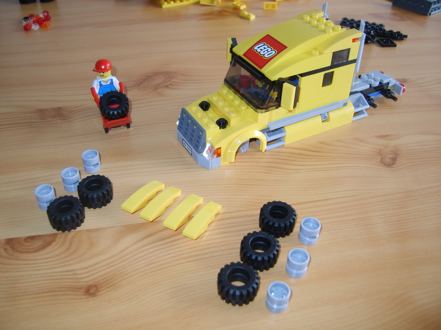 A Nagy Sárga LEGO Kamion