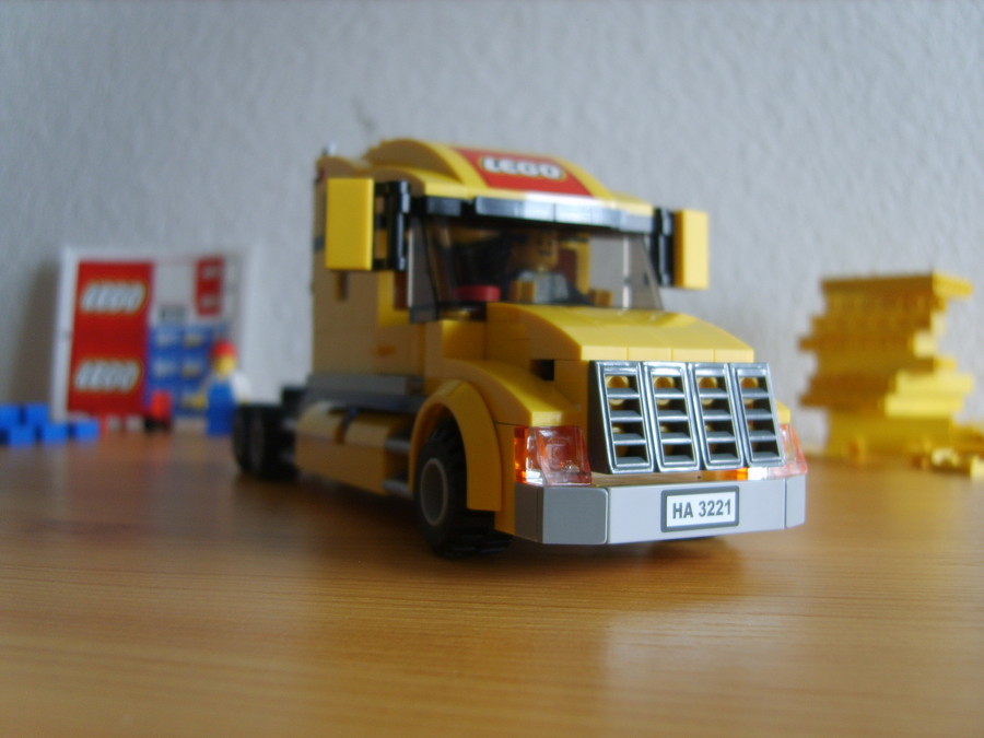 A Nagy Sárga LEGO Kamion
