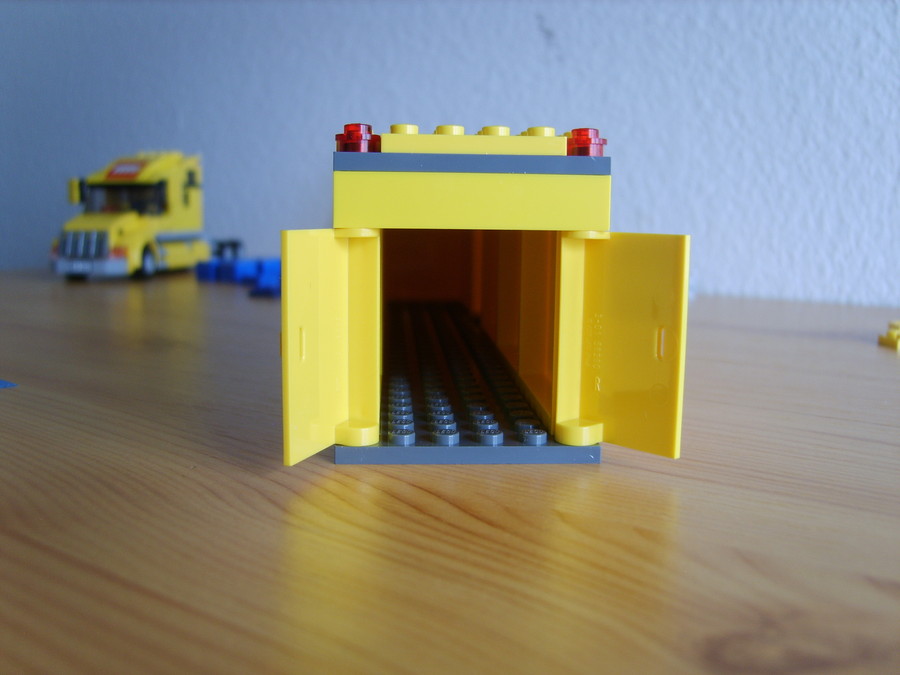 A Nagy Sárga LEGO Kamion